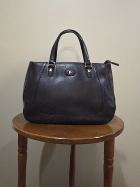 Vintage Etienne Aigner Navy Leather Structured Tote